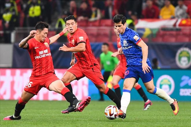 关于中超今晚再迎强敌，奥兰多魔术再遭质疑，主帅态度：压力陡增，球探报告显示潜力的信息