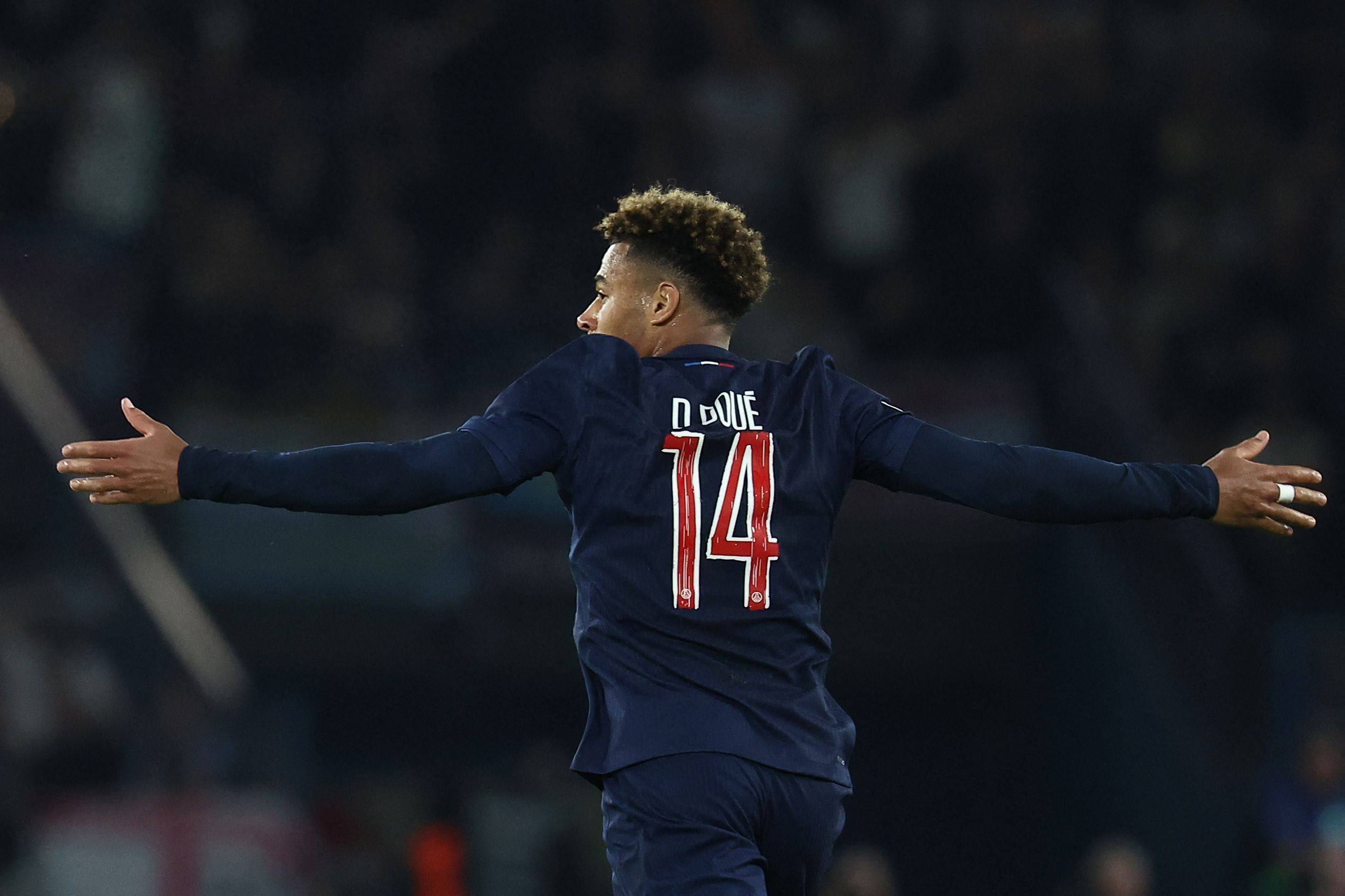  内马尔是西班牙队的吗 